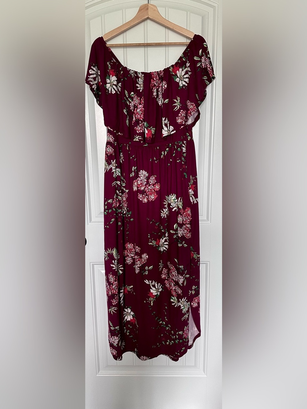 NWT Verabendi Off Shoulder Floral Maxi Dress